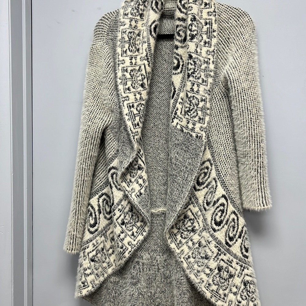 Monareno super soft sweater.